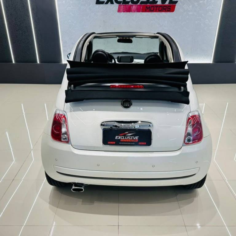 FIAT - 500 - 2014/2015 - Branca - R$ 84.900,00