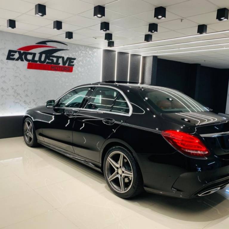 MERCEDES-BENZ - C 250 - 2015/2015 - Preta - R$ 159.900,00