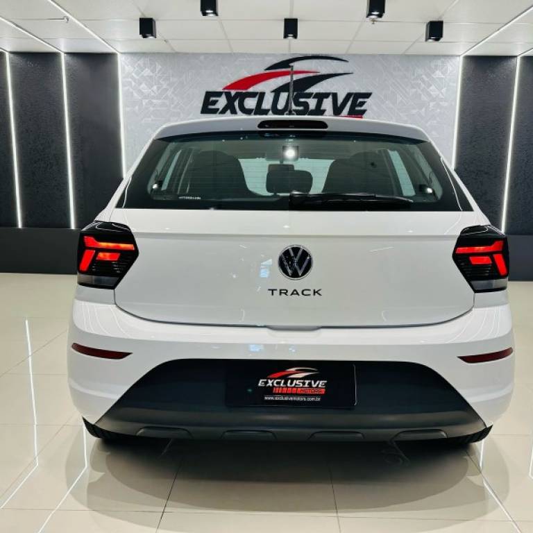 VOLKSWAGEN - POLO - 2024/2024 - Branca - R$ 79.800,00