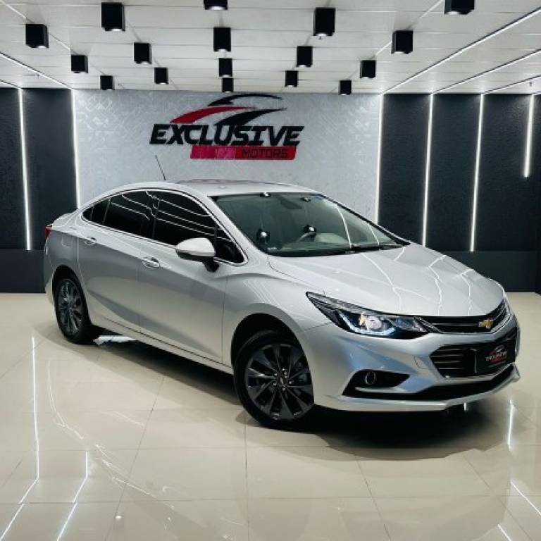 CHEVROLET - CRUZE - 2018/2018 - Prata - R$ 92.800,00