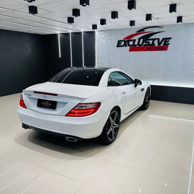 MERCEDES-BENZ - SLK 250 - 2014/2015 - Branca - R$ 209.900,00