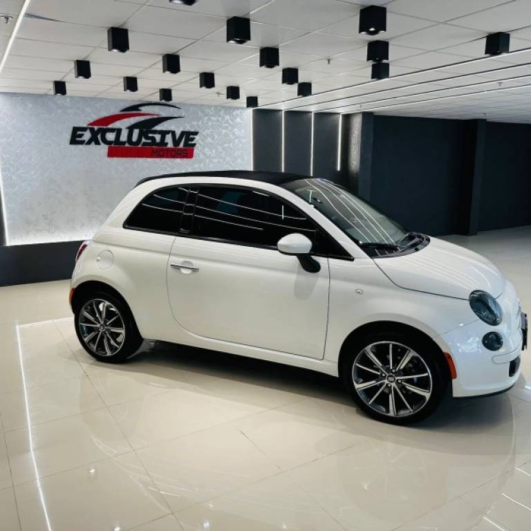 FIAT - 500 - 2014/2015 - Branca - R$ 84.900,00