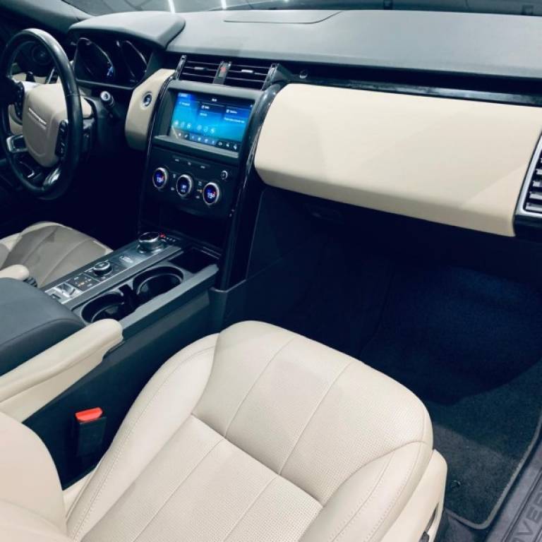 LAND ROVER - DISCOVERY 4 - 2019/2019 - Preta - R$ 329.900,00