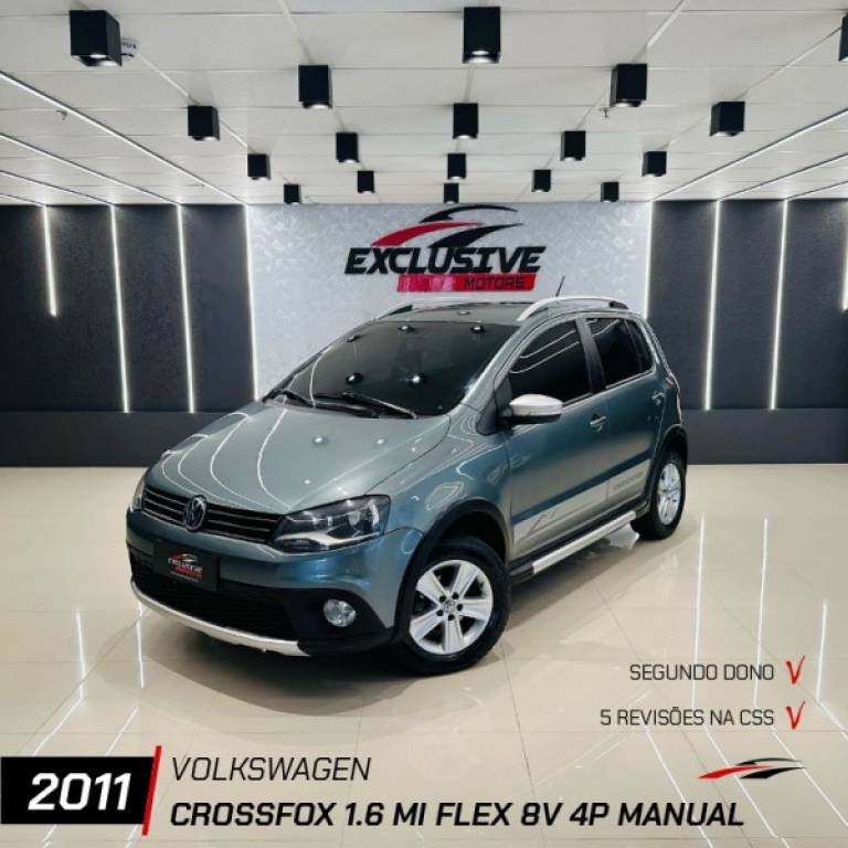 VOLKSWAGEN - CROSSFOX - 2010/2011 - Cinza - R$ 43.800,00