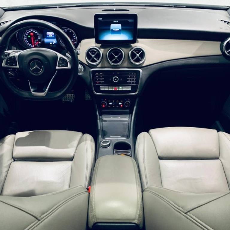 MERCEDES-BENZ - GLA 250 - 2018/2018 - Branca - R$ 169.900,00