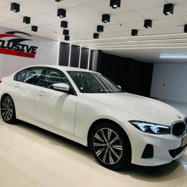 BMW - 320I - 2023/2023 - Branca - R$ 259.900,00