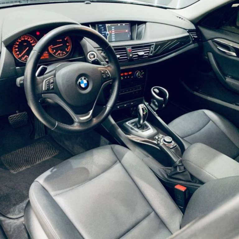 BMW - X1 - 2015/2015 - Branca - R$ 94.900,00