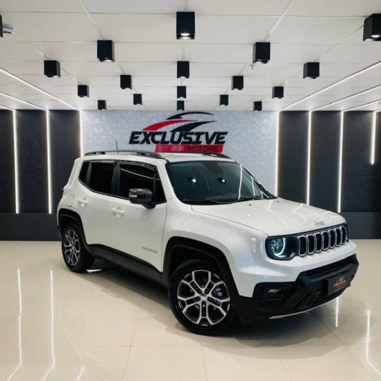 JEEP - RENEGADE - 2023/2024 - Branca - R$ 129.800,00