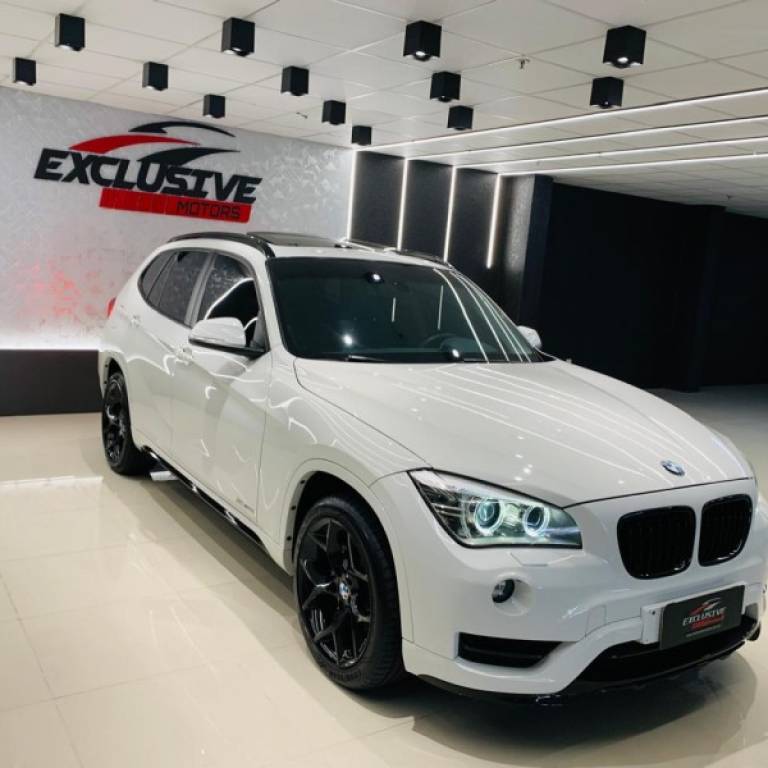 BMW - X1 - 2015/2015 - Branca - R$ 94.900,00