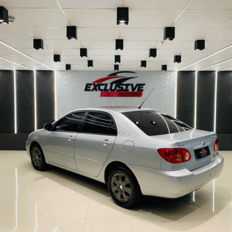 TOYOTA - COROLLA - 2008/2008 - Prata - R$ 49.900,00