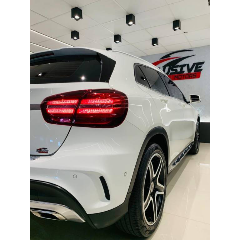 MERCEDES-BENZ - GLA 250 - 2018/2018 - Branca - R$ 169.900,00