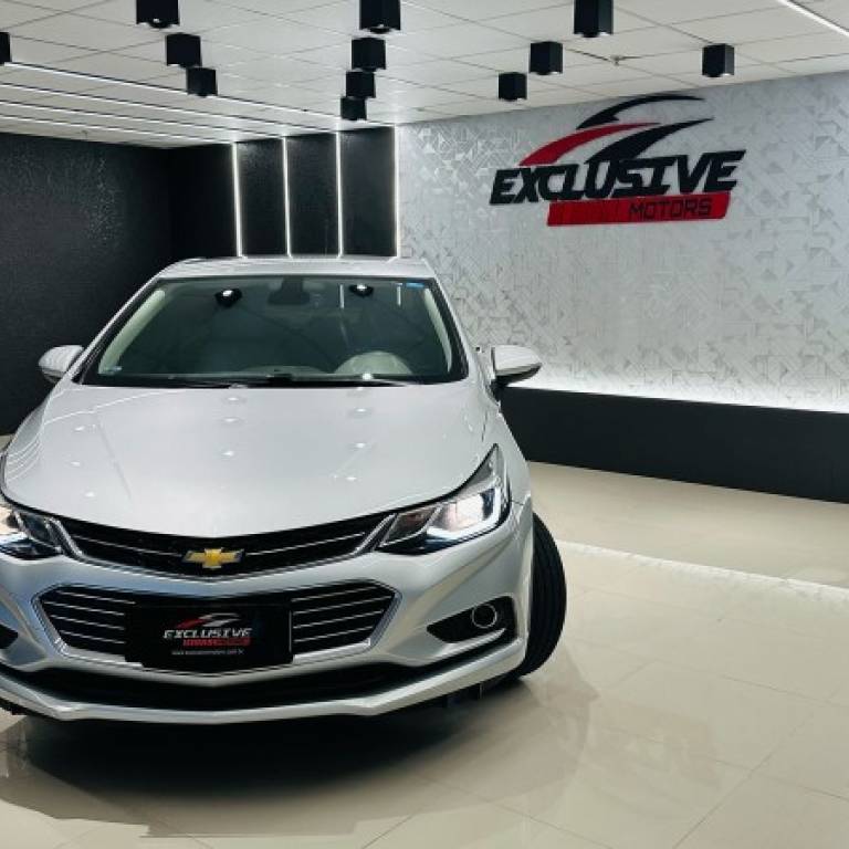 CHEVROLET - CRUZE - 2018/2018 - Prata - R$ 92.800,00