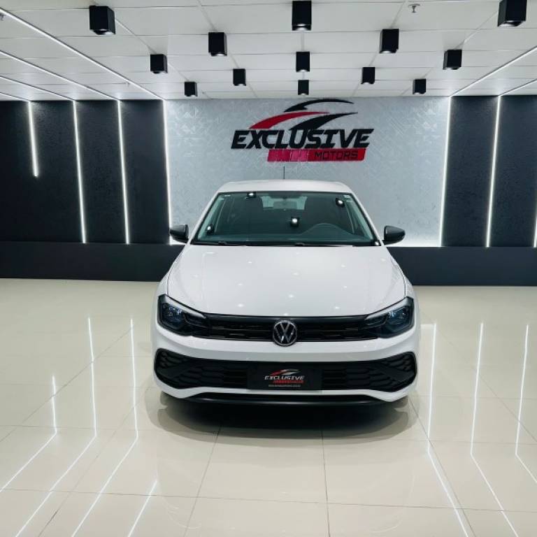 VOLKSWAGEN - POLO - 2024/2024 - Branca - R$ 79.800,00