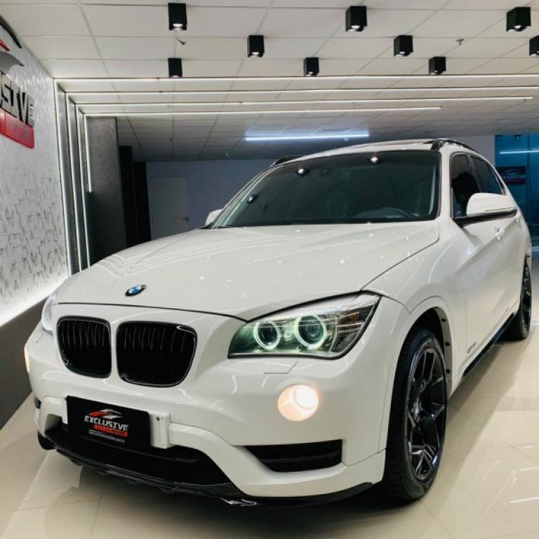 BMW - X1 - 2015/2015 - Branca - R$ 94.900,00