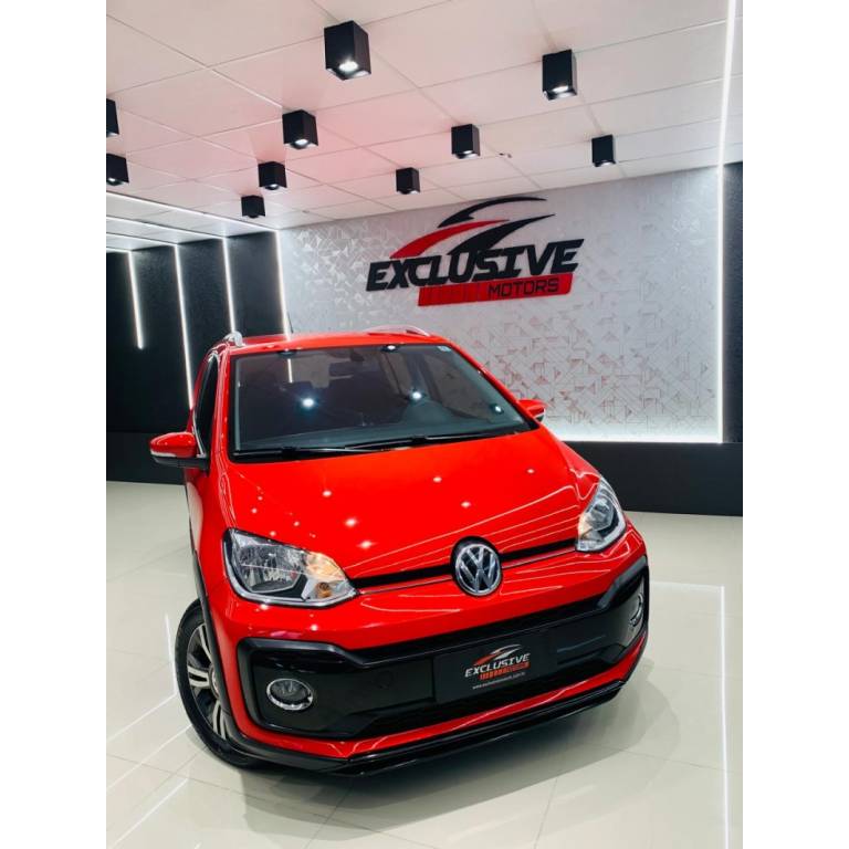 VOLKSWAGEN - UP - 2017/2018 - Vermelha - R$ 65.800,00