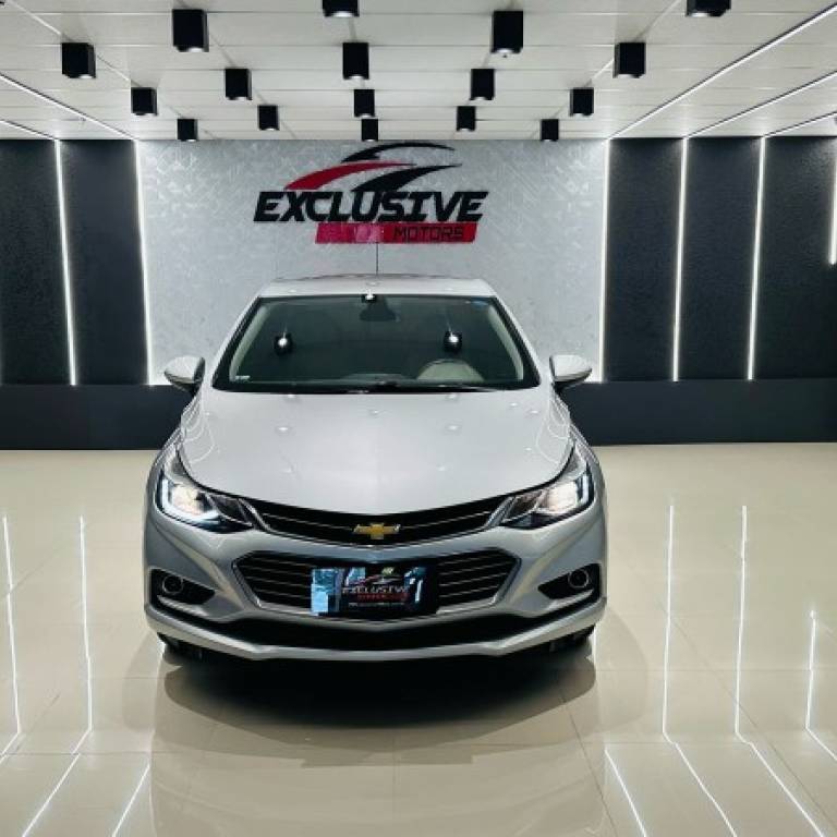 CHEVROLET - CRUZE - 2018/2018 - Prata - R$ 92.800,00