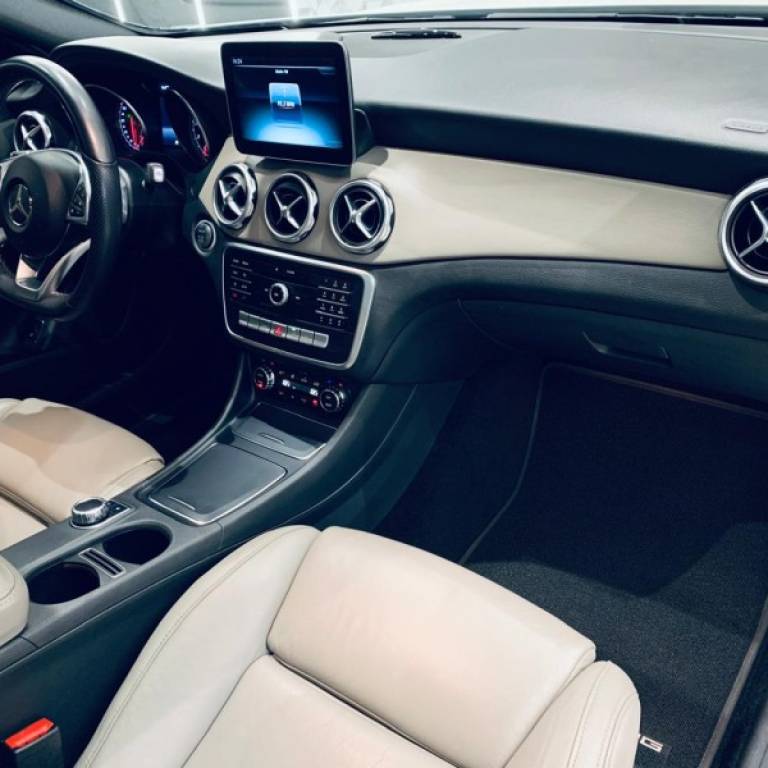 MERCEDES-BENZ - GLA 250 - 2018/2018 - Branca - R$ 169.900,00