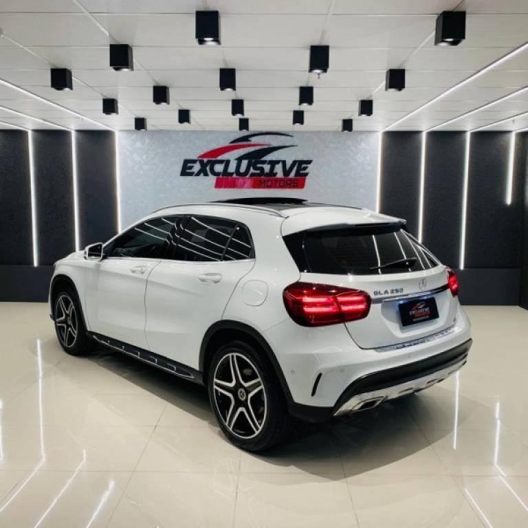 MERCEDES-BENZ - GLA 250 - 2018/2018 - Branca - R$ 169.900,00