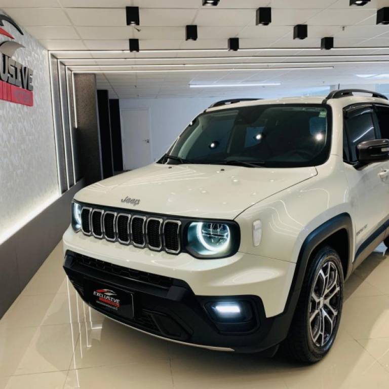 JEEP - RENEGADE - 2023/2024 - Branca - R$ 129.800,00