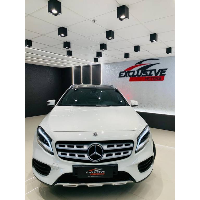 MERCEDES-BENZ - GLA 250 - 2018/2018 - Branca - R$ 169.900,00