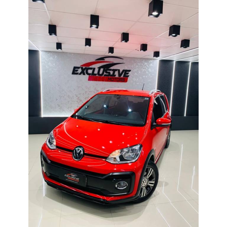 VOLKSWAGEN - UP - 2017/2018 - Vermelha - R$ 65.800,00