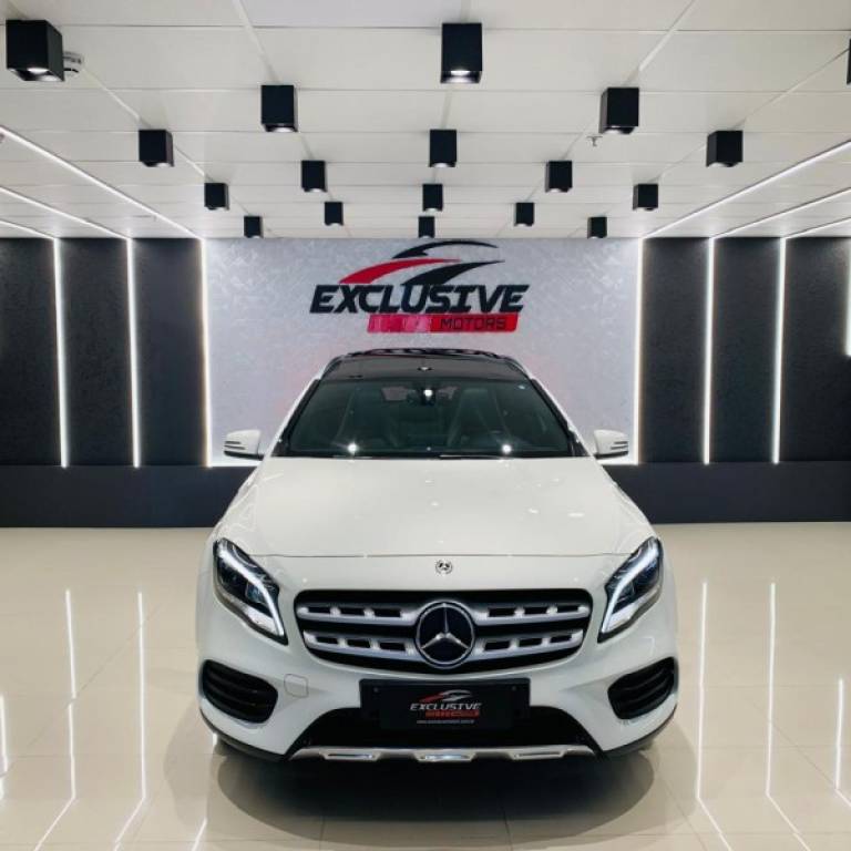 MERCEDES-BENZ - GLA 250 - 2018/2018 - Branca - R$ 169.900,00