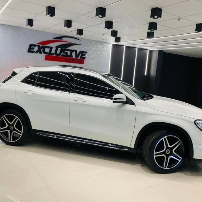 MERCEDES-BENZ - GLA 250 - 2018/2018 - Branca - R$ 169.900,00